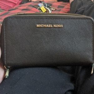 Michael Kors Wristlet